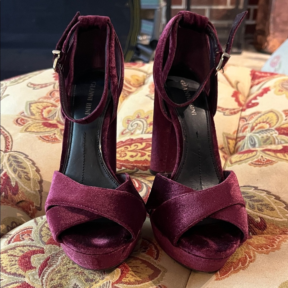Gianni Bini Rich Burgundy Velvet Heels